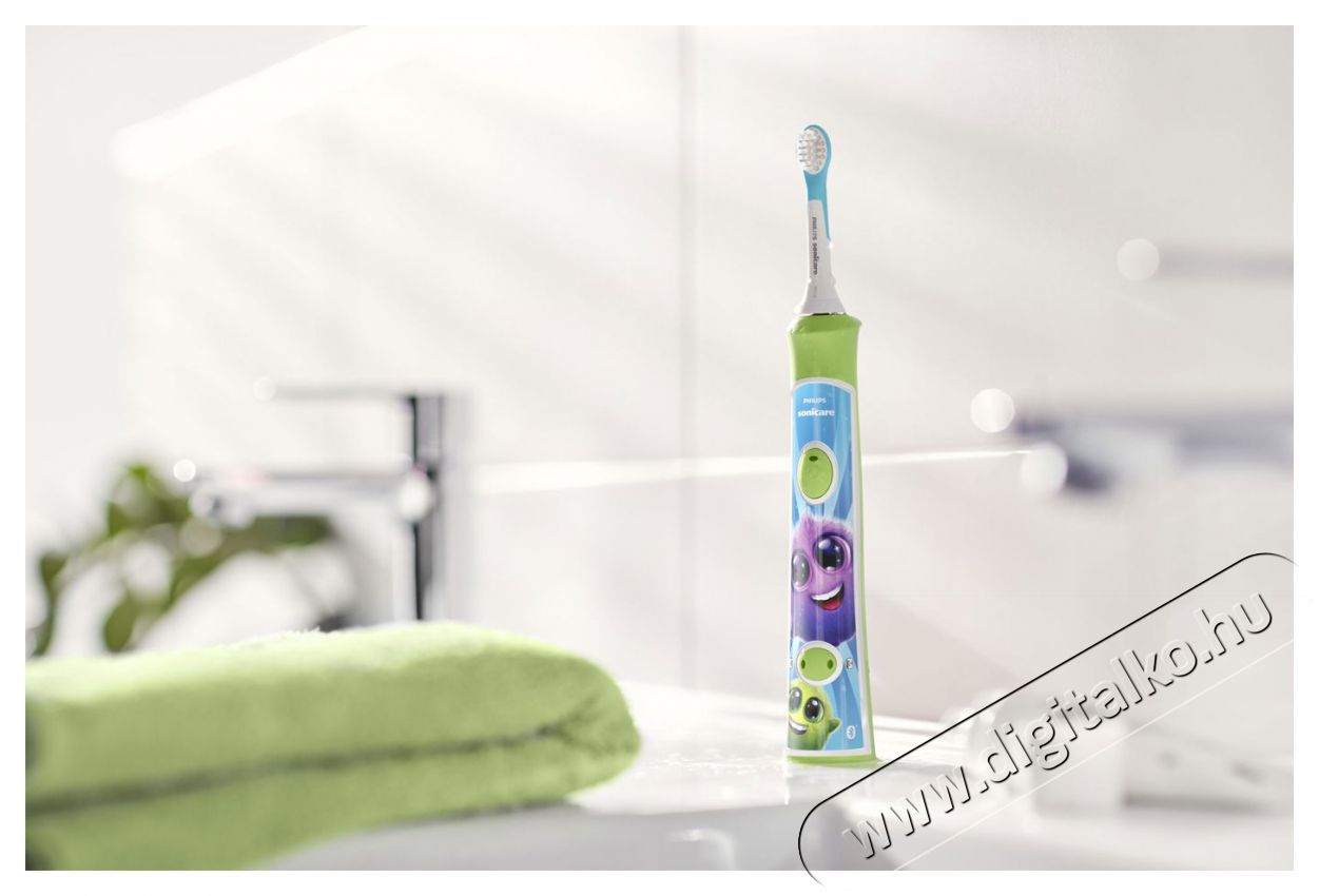 PHILIPS Sonicare for Kids HX6352/11 Elektromos fogkefe Sz&eacute;ps&eacute;g&aacute;pol&aacute;s / Eg&eacute;szs&eacute;g - Sz&aacute;j / fog &aacute;pol&aacute;s - Elektromos fogkefe - 525682