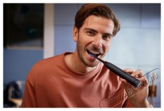 PHILIPS Sonicare 7100 HX7421/01 Elektromos fogkefe Sz&eacute;ps&eacute;g&aacute;pol&aacute;s / Eg&eacute;szs&eacute;g - Sz&aacute;j / fog &aacute;pol&aacute;s - Elektromos fogkefe - 525669