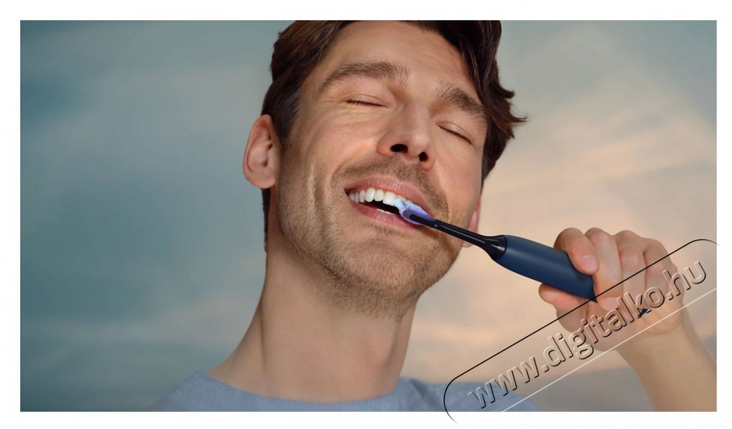 PHILIPS Sonicare 7100 HX7423/01 Elektromos fogkefe Sz&eacute;ps&eacute;g&aacute;pol&aacute;s / Eg&eacute;szs&eacute;g - Sz&aacute;j / fog &aacute;pol&aacute;s - Elektromos fogkefe - 525670