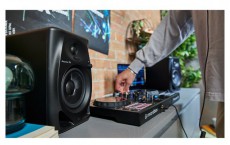 Pioneer Pioneer DJ DM-50D fekete asztali monitor hangfalp&aacute;r Audio-Video / Hifi / Multim&eacute;dia - Hangfal - Hangfalszett - Studio / zenekari hangfal - 457004