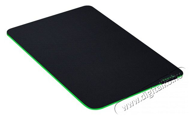 Razer Gigantus V2 Medium gamer eg&eacute;rpad Iroda &eacute;s sz&aacute;m&iacute;t&aacute;stechnika - Eg&eacute;r - Eg&eacute;rpad - 405095