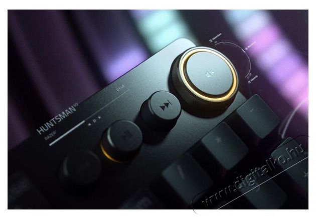 Razer Huntsman V2 (Purple Switch) US RGB fekete gamer billentyűzet Iroda &eacute;s sz&aacute;m&iacute;t&aacute;stechnika - Billentyűzet / billentyűzet szett - Vezet&eacute;kes - 440422