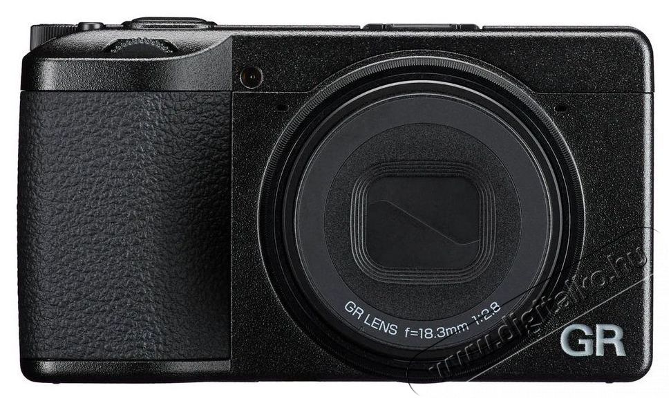 Ricoh GR IV F&eacute;nyk&eacute;pezőg&eacute;p / kamera - Kompakt f&eacute;nyk&eacute;pezőg&eacute;p - Norm&aacute;l tud&aacute;s&uacute; kompakt - 520092