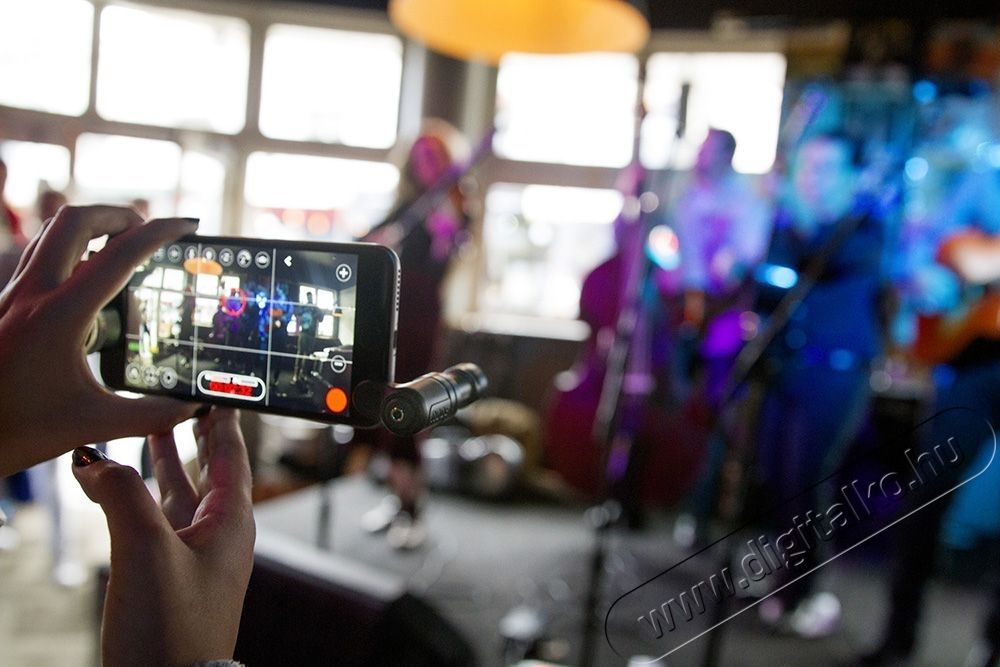 Rode Videomic Me Mini vide&oacute;mikrofon mobil eszk&ouml;z&ouml;kh&ouml;z Fot&oacute;-Vide&oacute; kieg&eacute;sz&iacute;tők - Mikrofon - Fot&oacute;-vide&oacute; mikrofon - 298980