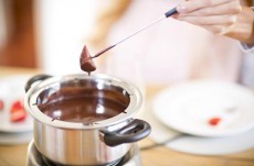 Russell Hobbs 22560-56 Fiesta fondue k&eacute;sz&iacute;tő Konyhai term&eacute;kek - Konyhai kisg&eacute;p (s&uuml;t&eacute;s / főz&eacute;s / hűt&eacute;s / &eacute;telk&eacute;sz&iacute;t&eacute;s) - Konyhai k&uuml;l&ouml;nlegess&eacute;g - 298339