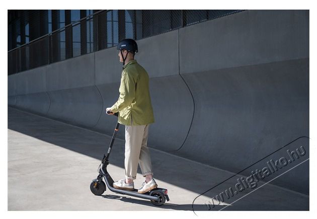 Segway Ninebot Kickscooter E2 E II elektromos roller H&aacute;ztart&aacute;s / Otthon / K&uuml;lt&eacute;r - J&aacute;t&eacute;k / Sport - Roller / segway / g&ouml;rdeszka - 506825
