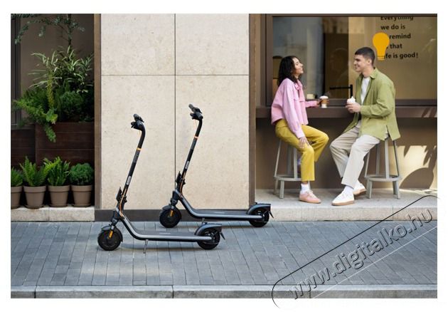 Segway Ninebot KickScooter E2 Plus E II elektromos roller H&aacute;ztart&aacute;s / Otthon / K&uuml;lt&eacute;r - J&aacute;t&eacute;k / Sport - Roller / segway / g&ouml;rdeszka - 507598