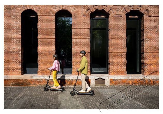 Segway Ninebot KickScooter E2 Plus E II elektromos roller H&aacute;ztart&aacute;s / Otthon / K&uuml;lt&eacute;r - J&aacute;t&eacute;k / Sport - Roller / segway / g&ouml;rdeszka - 507598