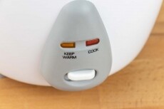 Sencor SRM 1500WH Rizsfőző Konyhai term&eacute;kek - Konyhai kisg&eacute;p (s&uuml;t&eacute;s / főz&eacute;s / hűt&eacute;s / &eacute;telk&eacute;sz&iacute;t&eacute;s) - Rizsfőző - 260767