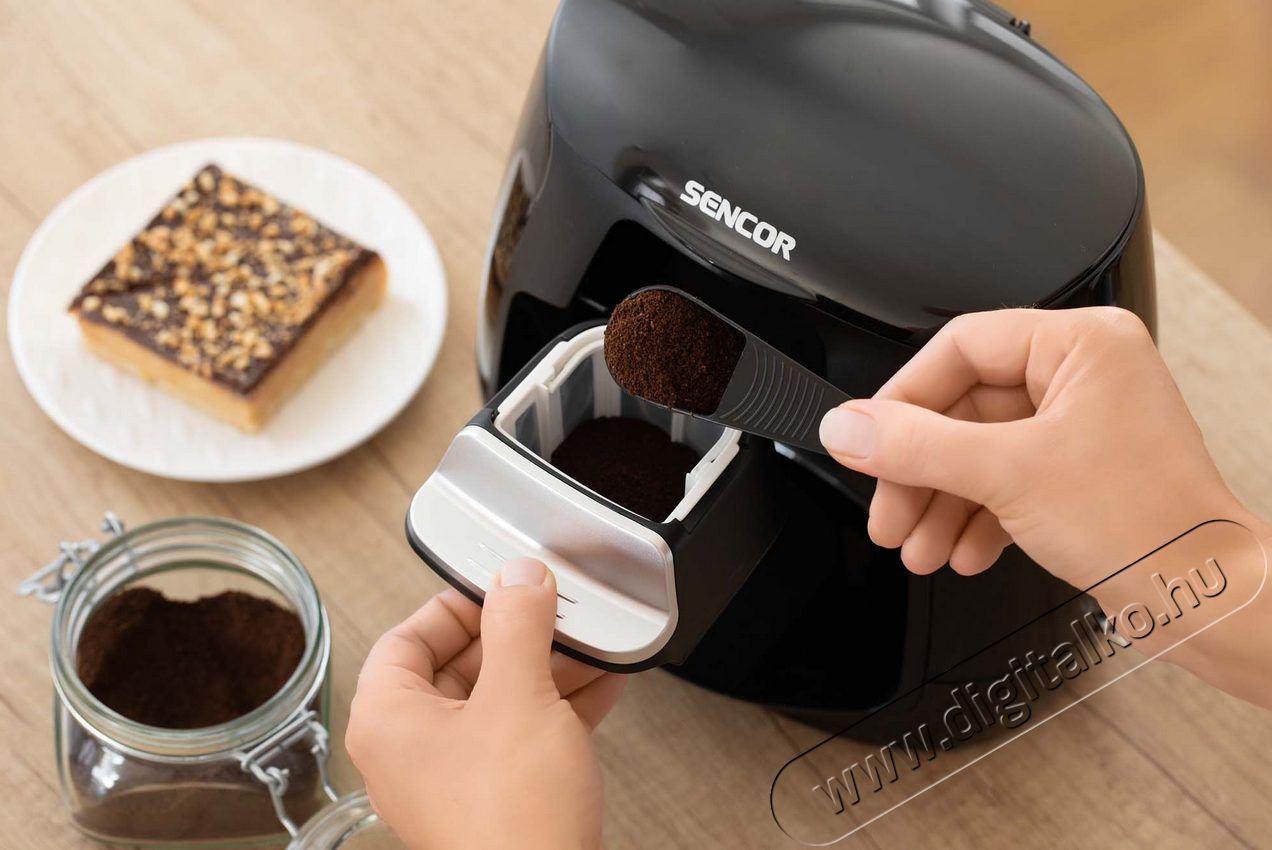Sencor SCE 2100BK Filteres k&aacute;v&eacute;főző Konyhai term&eacute;kek - K&aacute;v&eacute;főző / k&aacute;v&eacute;&ouml;rlő / kieg&eacute;sz&iacute;tő - Filteres k&aacute;v&eacute;főző - 364568