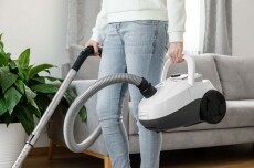 Sencor SVC 5500WH porsz&iacute;v&oacute; H&aacute;ztart&aacute;s / Otthon / K&uuml;lt&eacute;r - Porsz&iacute;v&oacute; / takar&iacute;t&oacute;g&eacute;p - Porzs&aacute;kos porsz&iacute;v&oacute; - 361499
