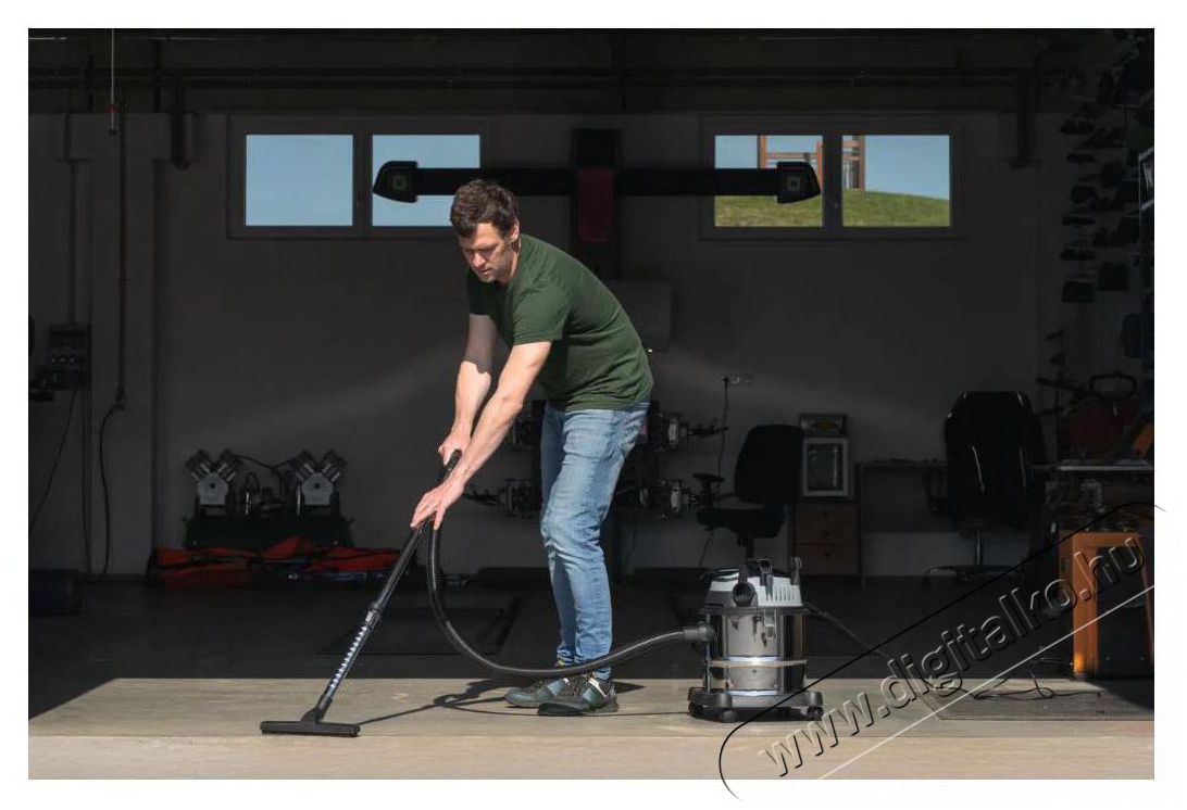 Siguro VM-L300DY TurboVAC Dustbuster sz&aacute;raz-nedves porsz&iacute;v&oacute; H&aacute;ztart&aacute;s / Otthon / K&uuml;lt&eacute;r - Porsz&iacute;v&oacute; / takar&iacute;t&oacute;g&eacute;p - Porzs&aacute;kos porsz&iacute;v&oacute; - 530066