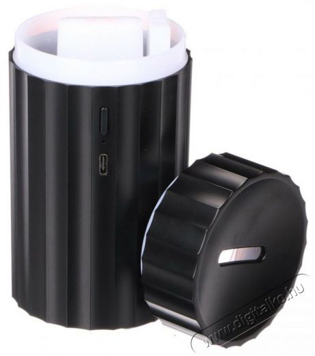 SIXTOL Sixtol Car Flame Aut&oacute;s aroma diff&uacute;zor, italtart&oacute;ba, 100 ml, USB-C, fekete Fot&oacute;-Vide&oacute; kieg&eacute;sz&iacute;tők - F&eacute;nyterelő - Diff&uacute;zor - 526091