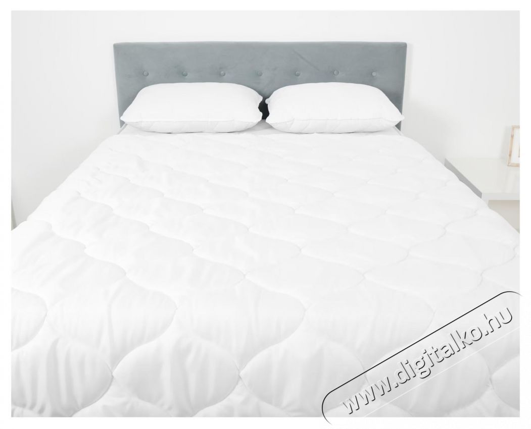 Somnart Comfort steppelt paplan, 180x200 cm, mikrosz&aacute;las, hideg &eacute;vszak, 300 g/mg, k&ouml;zepes melegs&eacute;gi szint Sz&eacute;ps&eacute;g&aacute;pol&aacute;s / Eg&eacute;szs&eacute;g - Egy&eacute;b sz&eacute;ps&eacute;g / eg&eacute;szs&eacute;g term&eacute;k - 537330