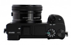 SONY Alpha 6400 + 16-50mm - fekete F&eacute;nyk&eacute;pezőg&eacute;p / kamera - MILC cser&eacute;lhető objekt&iacute;ves kompakt f&eacute;nyk&eacute;pezőg&eacute;p - 347158