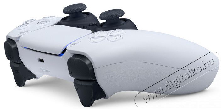 SONY PlayStation 5 (PS5) J&aacute;t&eacute;kkkonzol Iroda &eacute;s sz&aacute;m&iacute;t&aacute;stechnika - J&aacute;t&eacute;k konzol - Playstation 4 (PS4) konzol - 370879