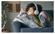 SONY WHCH520L.CE7 Bluetooth k&eacute;k fejhallgat&oacute; Audio-Video / Hifi / Multim&eacute;dia - F&uuml;l &eacute;s Fejhallgat&oacute;k - Fejhallgat&oacute; - 462310