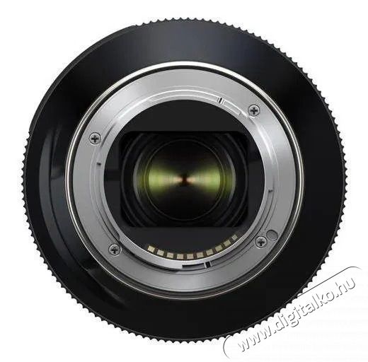 Tamron 35-150mm F/2-2.8 Di III VXD a Sony E kamer&aacute;hoz Fot&oacute;-Vide&oacute; kieg&eacute;sz&iacute;tők - Objekt&iacute;v - Zoom objekt&iacute;v - 531248