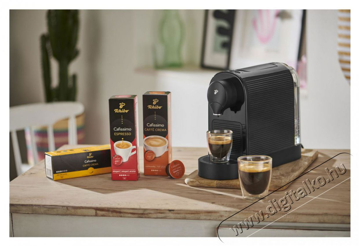 Tchibo Cafissimo PURE+ Black Kapszul&aacute;s k&aacute;v&eacute;főző Konyhai term&eacute;kek - K&aacute;v&eacute;főző / k&aacute;v&eacute;&ouml;rlő / kieg&eacute;sz&iacute;tő - Kapszul&aacute;s / podos k&aacute;v&eacute;főző - 512882