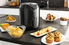 Tefal EY201815 Easy Fry Classique forr&oacute;levegős s&uuml;tő Konyhai term&eacute;kek - Konyhai kisg&eacute;p (s&uuml;t&eacute;s / főz&eacute;s / hűt&eacute;s / &eacute;telk&eacute;sz&iacute;t&eacute;s) - L&eacute;gkever&eacute;ses főzőg&eacute;p / elektromos kukta / multifunkci&oacute;s s&uuml;tő - 348035