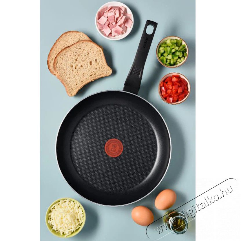 Tefal B5560653 Simple Cook serpenyő - 28 cm Konyhai term&eacute;kek - Ed&eacute;ny - Serpenyő - 372196