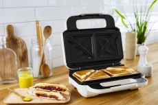 Tefal SW701110 szendvicss&uuml;tő Konyhai term&eacute;kek - Konyhai kisg&eacute;p (s&uuml;t&eacute;s / főz&eacute;s / hűt&eacute;s / &eacute;telk&eacute;sz&iacute;t&eacute;s) - Melegszendvics / gofri s&uuml;tő - 373397