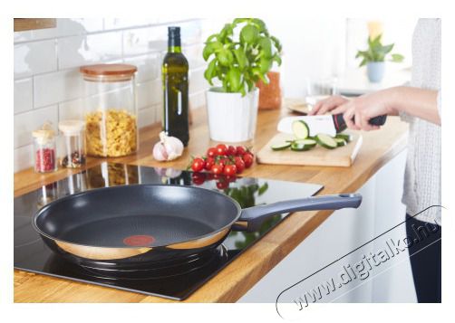 Tefal G7300655 Daily cook serpenyő 28cm Konyhai term&eacute;kek - Ed&eacute;ny - Serpenyő - 384131