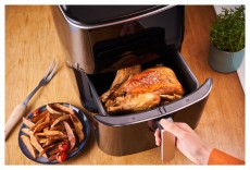 Tefal FW201815 Forr&oacute;levegős fritőz Konyhai term&eacute;kek - Konyhai kisg&eacute;p (s&uuml;t&eacute;s / főz&eacute;s / hűt&eacute;s / &eacute;telk&eacute;sz&iacute;t&eacute;s) - L&eacute;gkever&eacute;ses főzőg&eacute;p / elektromos kukta / multifunkci&oacute;s s&uuml;tő - 382365