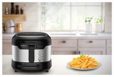 Tefal FF215D30 OLAJS&Uuml;TŐ FRY UNO Konyhai term&eacute;kek - Konyhai kisg&eacute;p (s&uuml;t&eacute;s / főz&eacute;s / hűt&eacute;s / &eacute;telk&eacute;sz&iacute;t&eacute;s) - Olajs&uuml;tő - 465319