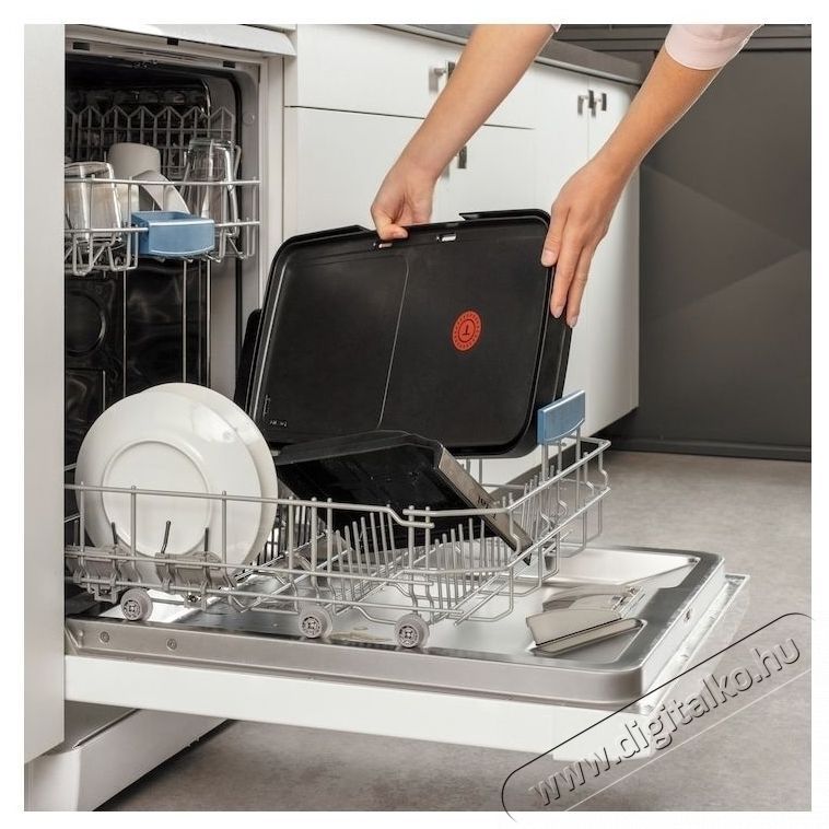 Tefal Booster elektromos grill lemez CB641810, 2200 W, Power Boost, &aacute;ll&iacute;that&oacute; termoszt&aacute;t, tapad&aacute;smentes fel&uuml;let Tefal Resist +, termospot jelző, fekete Konyhai term&eacute;kek - S&uuml;tő-főzőlap, tűzhely (szabadon&aacute;ll&oacute;) - Mini s&uuml;tő / mini grill / mini konyha - 533786