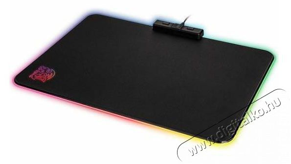 Thermaltake Ttesports Draconem RGB Touch vil&aacute;g&iacute;t&oacute; gamer eg&eacute;rpad Iroda &eacute;s sz&aacute;m&iacute;t&aacute;stechnika - Eg&eacute;r - Eg&eacute;rpad - 380385