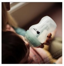 Tommee Tippee Anti-colic cumis&uuml;veg, 150 ml Sz&eacute;ps&eacute;g&aacute;pol&aacute;s / Eg&eacute;szs&eacute;g - Baba mama term&eacute;k - Cumis&uuml;veg / cumi / etet&eacute;s kieg&eacute;sz&iacute;tő - 533886