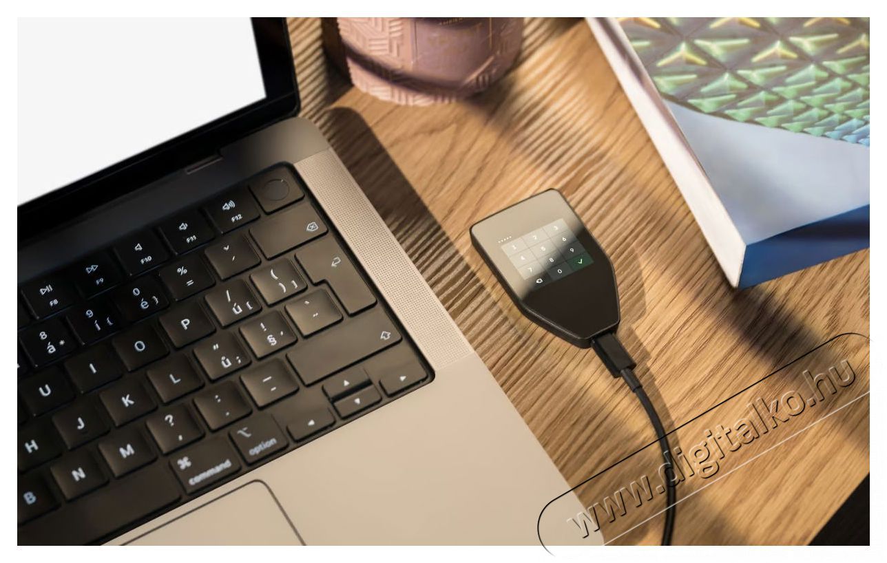 Trezor Safe 5 - Green Beryl hardver p&eacute;nzt&aacute;rca Mobil / Kommunik&aacute;ci&oacute; / Smart - Okos eszk&ouml;z - Egy&eacute;b okos eszk&ouml;z - 529103