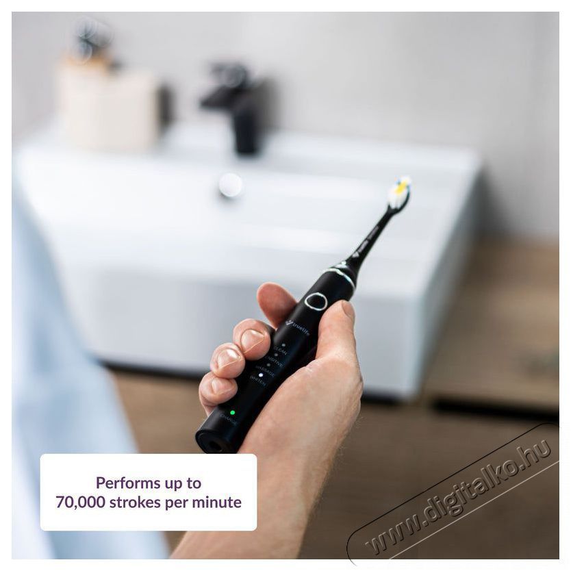 TRUELIFE SonicBrush Compact Black Elektromos fogkefe Sz&eacute;ps&eacute;g&aacute;pol&aacute;s / Eg&eacute;szs&eacute;g - Sz&aacute;j / fog &aacute;pol&aacute;s - Elektromos fogkefe - 526503