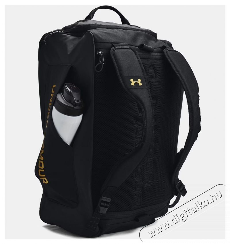Under Armour Contain Duo S sportt&aacute;ska, Fekete Fot&oacute;-Vide&oacute; kieg&eacute;sz&iacute;tők - Fot&oacute;-vide&oacute; t&aacute;ska / tok - K&eacute;zi &eacute;s v&aacute;llt&aacute;ska - 533984
