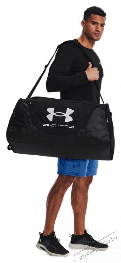 Under Armour Undeniable, sportt&aacute;ska 5 l, uniszex, fekete Fot&oacute;-Vide&oacute; kieg&eacute;sz&iacute;tők - Fot&oacute;-vide&oacute; t&aacute;ska / tok - K&eacute;zi &eacute;s v&aacute;llt&aacute;ska - 533982