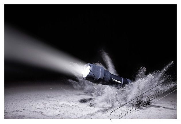 Varta 18710101421 Indestructible F10 Pro/3AAA/300 lumen/eleml&aacute;mpa H&aacute;ztart&aacute;s / Otthon / K&uuml;lt&eacute;r - Vil&aacute;g&iacute;t&aacute;s / elektromoss&aacute;g - Zsebl&aacute;mpa / eleml&aacute;mpa - 386639