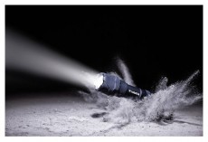 Varta 18710101421 Indestructible F10 Pro/3AAA/300 lumen/eleml&aacute;mpa H&aacute;ztart&aacute;s / Otthon / K&uuml;lt&eacute;r - Vil&aacute;g&iacute;t&aacute;s / elektromoss&aacute;g - Zsebl&aacute;mpa / eleml&aacute;mpa - 386639