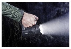 Varta 18751101421 Indestructible BL20 Pro nagy teljes&iacute;tm&eacute;nyű elem l&aacute;mpa H&aacute;ztart&aacute;s / Otthon / K&uuml;lt&eacute;r - Vil&aacute;g&iacute;t&aacute;s / elektromoss&aacute;g - Zsebl&aacute;mpa / eleml&aacute;mpa - 434582
