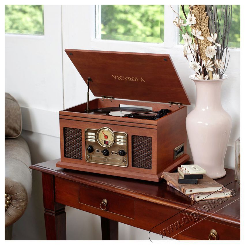 Victrola VTA-200B barna Audio-Video / Hifi / Multim&eacute;dia - Bakelit lemezj&aacute;tsz&oacute; - Bakelit lemezj&aacute;tsz&oacute; - 526599