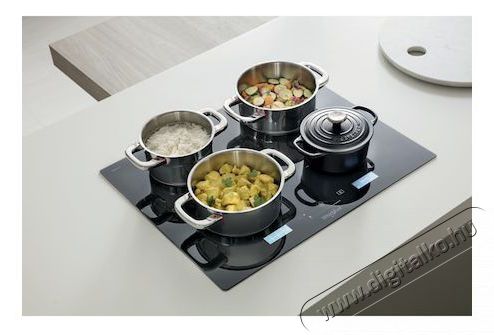 Whirlpool SMP 658C/BT/IXL indukci&oacute;s főzőlap Konyhai term&eacute;kek - S&uuml;tő-főzőlap, tűzhely (be&eacute;p&iacute;thető) - Indukci&oacute;s főzőlap (be&eacute;p&iacute;thető) - 327366