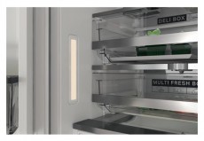 Whirlpool WHC20 T593 HŰTŐ BE&Eacute;P&Iacute;THETŐ ALULFAGYASZT&Oacute;S Konyhai term&eacute;kek - Hűtő, fagyaszt&oacute; (be&eacute;p&iacute;thető) - Alulfagyaszt&oacute;s kombin&aacute;lt hűtő - 499527