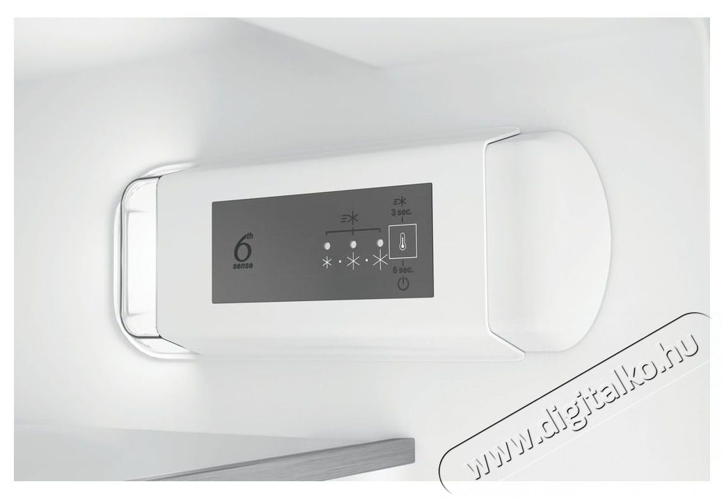 Whirlpool WHC18 T132 HŰTŐ BE&Eacute;P&Iacute;THETŐ ALULFAGYASZT&Oacute;S Konyhai term&eacute;kek - Hűtő, fagyaszt&oacute; (be&eacute;p&iacute;thető) - Alulfagyaszt&oacute;s kombin&aacute;lt hűtő - 502896