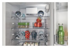 Whirlpool WHC18D021C2 SF HŰTŐ ALULFAGYASZT&Oacute;S BE&Eacute;P&Iacute;THETŐ Konyhai term&eacute;kek - Hűtő, fagyaszt&oacute; (be&eacute;p&iacute;thető) - Alulfagyaszt&oacute;s kombin&aacute;lt hűtő - 505366