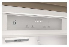 Whirlpool WHC20D013D1 HŰTŐ ALULFAGYASZT&Oacute;S BE&Eacute;P&Iacute;THETŐ Konyhai term&eacute;kek - Hűtő, fagyaszt&oacute; (be&eacute;p&iacute;thető) - Alulfagyaszt&oacute;s kombin&aacute;lt hűtő - 505368