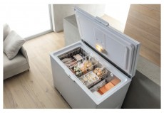 Whirlpool WHE31352 fagyaszt&oacute;l&aacute;da Konyhai term&eacute;kek - Hűtő, fagyaszt&oacute; (szabadon&aacute;ll&oacute;) - Fagyaszt&oacute;l&aacute;da - 506944