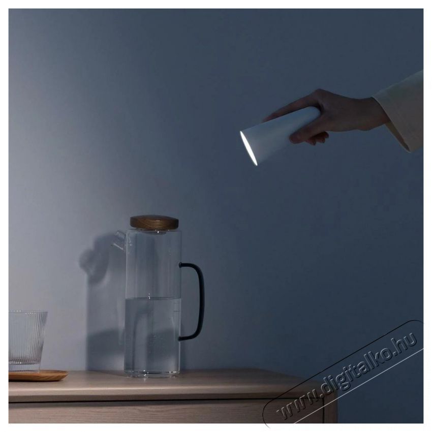 Xiaomi FLEXIBLE RECHARGEABLE LAMP (BHR8959GL) ASZTALI L&Aacute;MPA H&aacute;ztart&aacute;s / Otthon / K&uuml;lt&eacute;r - Vil&aacute;g&iacute;t&aacute;s / elektromoss&aacute;g - Asztali l&aacute;mpa - 510800